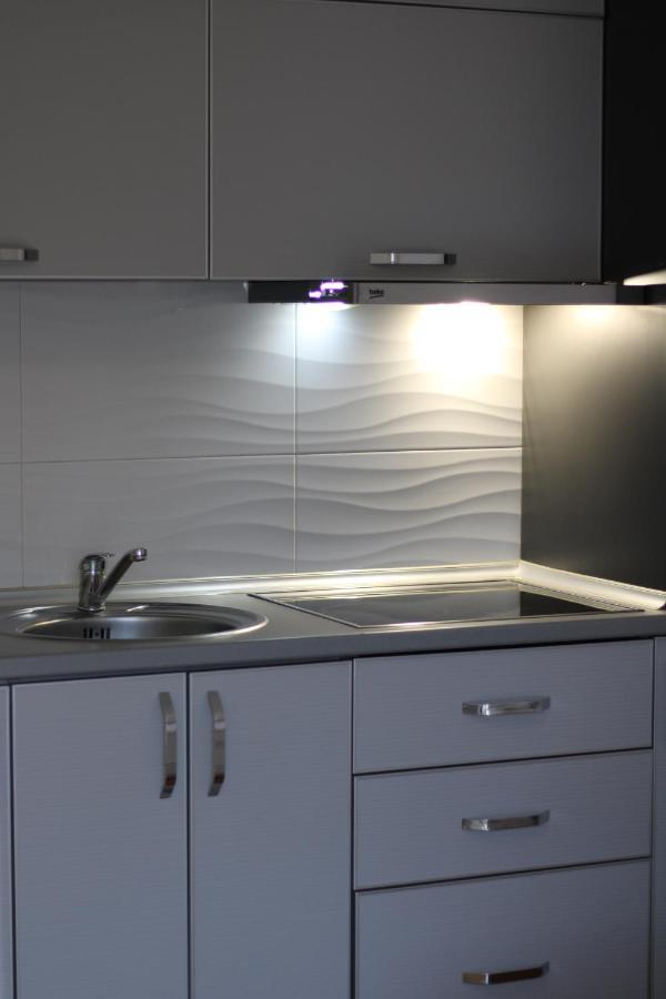 Delta Studio Apartman Podgorica Buitenkant foto